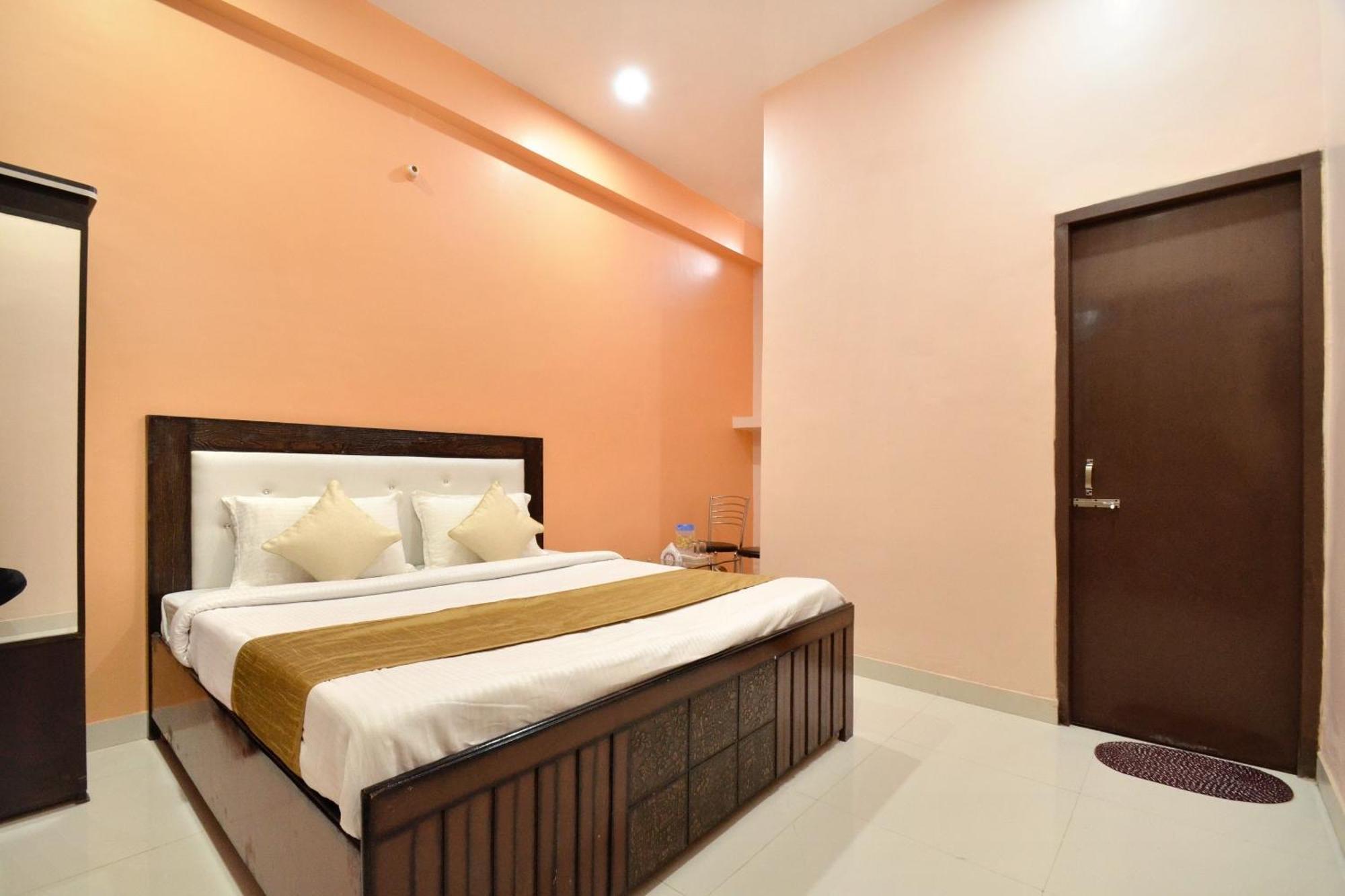 Hotel O Galaxy Nayagaon Exterior photo